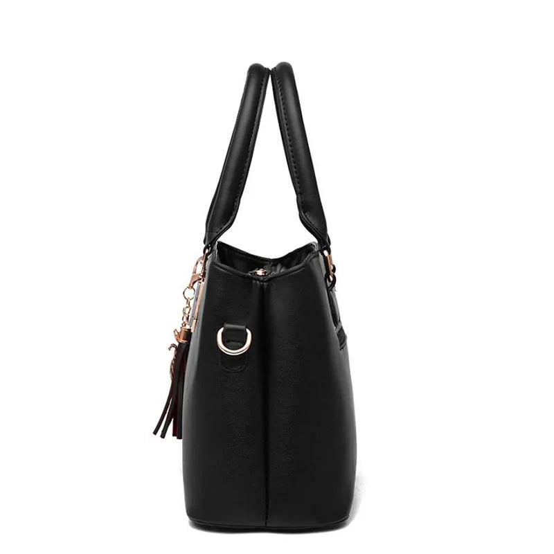 Handbags Designer Soft Shoulder Bags For Women Messenger Bags CrossbodSPECIFICATIONSBrand Name: YogodlnsOrigin: Mainland ChinaCN: GuangdongLining Material: POLYESTERMain Material: PUPlace Of Origin: GUANG DONG ProvincePlace Of Origin: DMEwomenstorenull