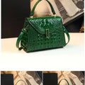 Women's Bag Genuine Leather Crossbody Handbags High Quality Women'sSPECIFICATIONSBrand Name: NoEnName_NullOrigin: Mainland ChinaCN: GuangdongLining Material: POLYESTERMain Material: Genuine leatherPlace Of Origin: GUANG DONG ProvincDMEwomenstorenull