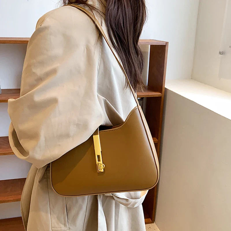 Top Quality Luxury Brand Purses and Handbags Designer Leather ShoulderSPECIFICATIONSBrand Name: YogodlnsHign-concerned Chemical: NoneHandbags Type: Shoulder BagsTypes of bags: Shoulder &amp; HandbagsMain Material: PULining Material: PODMEwomenstorenull