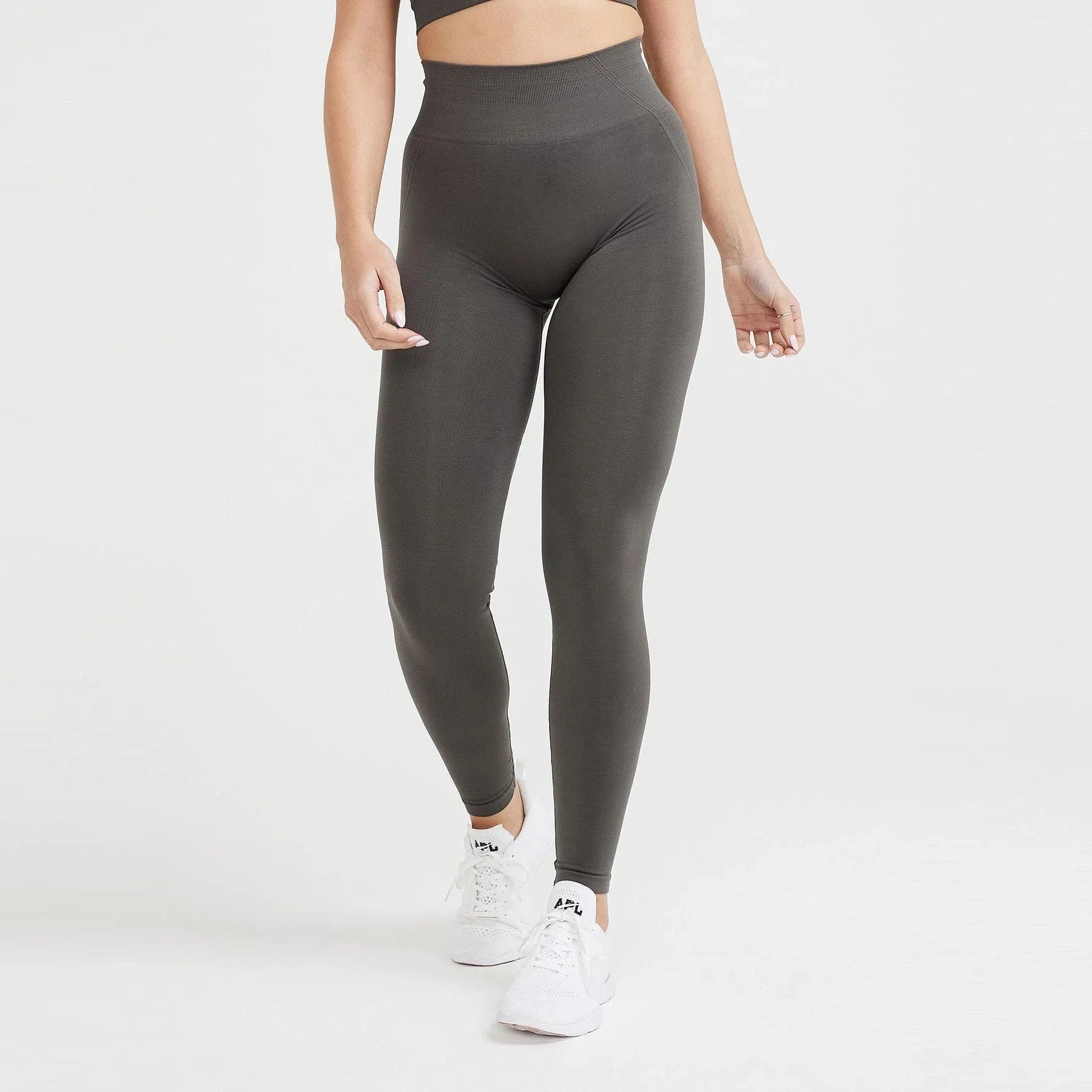 Seamless Leggings Push Up Sports Leggings Tight Legging Workout ClotheSPECIFICATIONSBrand Name: MEHEOLWaist Type: MIDStyle: sportyLength(Bottoms): Ankle-LengthOrigin: Mainland ChinaCN: ZhejiangSeason: All seasonSeam: seamlessPattern TyDMEwomenstorenull