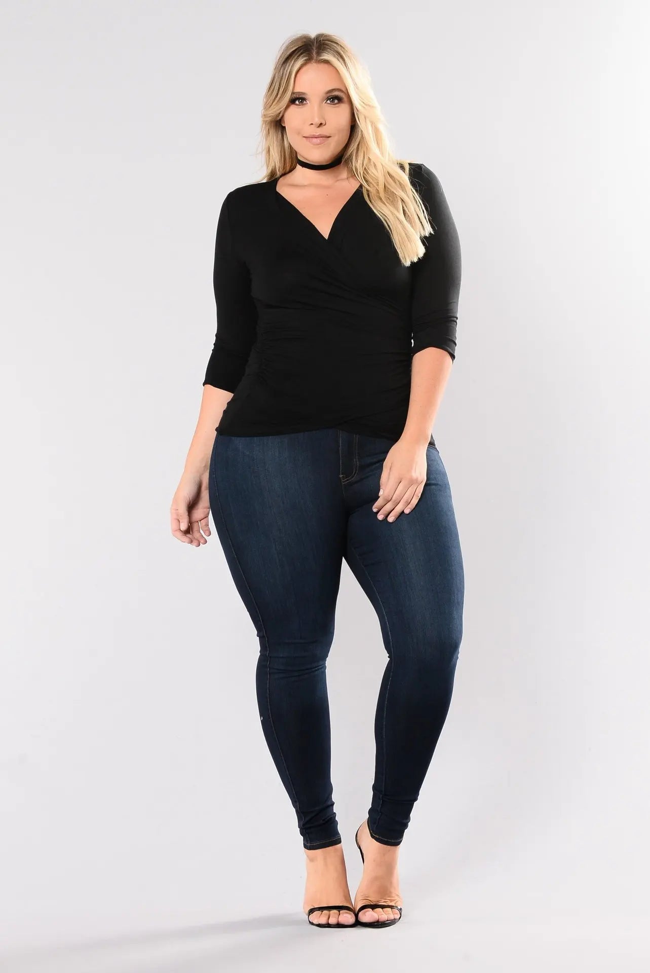 Women's plus size high waist jeans casual Skinny denim fat mom jeansSPECIFICATIONSBrand Name: NoEnName_NullModel Number: 607Style: CasualWash: Bleach WashMaterial: COTTONPlace Of Origin: China (mainland)Decoration: ButtonDecoration: DMEwomenstorenull