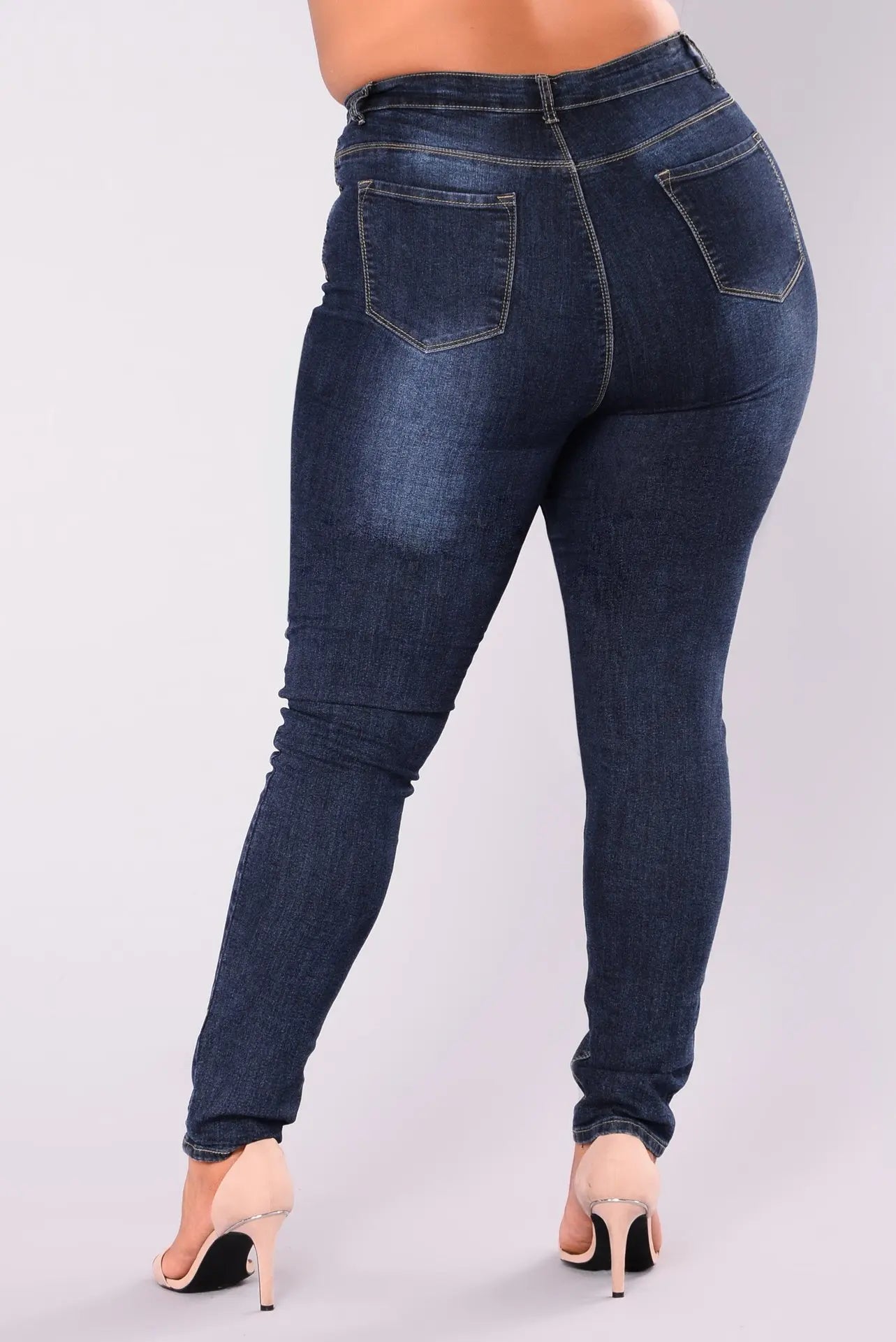 Women's plus size high waist jeans casual Skinny denim fat mom jeansSPECIFICATIONSBrand Name: NoEnName_NullModel Number: 607Style: CasualWash: Bleach WashMaterial: COTTONPlace Of Origin: China (mainland)Decoration: ButtonDecoration: DMEwomenstorenull