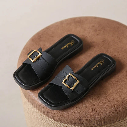 Fashionable Slippers For Women Summer Outerwear Anti-Slip Beach New StSPECIFICATIONSBrand Name: NoEnName_NullShoes Type: Flip FlopsApplicable Place: OutsideUpper Material: PVCHeel Height: Low (1cm-3cm)Origin: Mainland ChinaSeason: SummDMEwomenstorenull