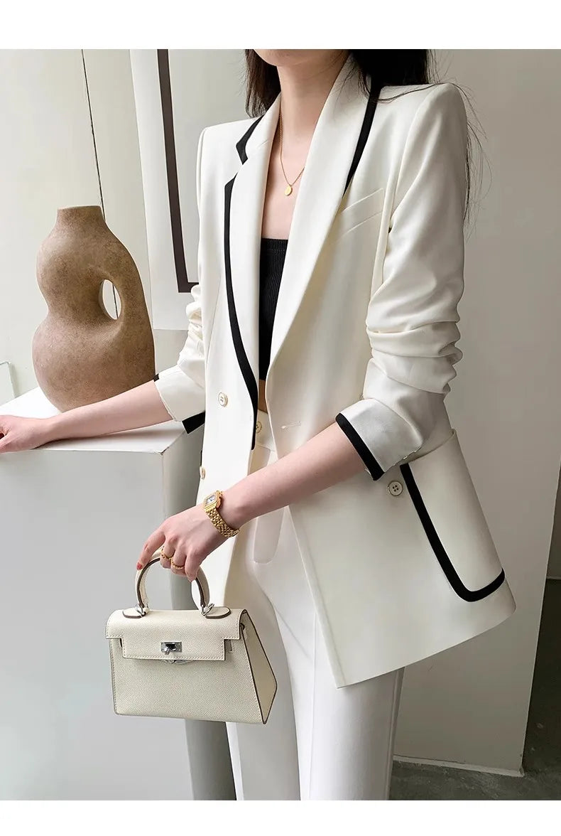 Stylish Women's Blazer and Pants Set