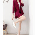 Chic 2-piece women's suit with unlined blazer and A-line skirt in elegant design.