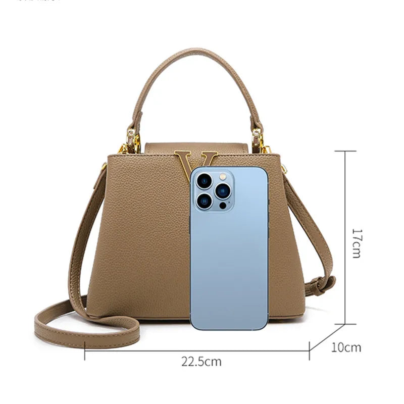 Luxury Women's Leather Handbag New Fashion Top Designer Crossbody ShouSPECIFICATIONSBrand Name: NoEnName_NullPlace Of Origin: GUANG DONG ProvinceOrigin: Mainland ChinaCN: GuangdongPlace Of Origin: GUANG DONG ProvinceHign-concerned ChemDMEwomenstorenull