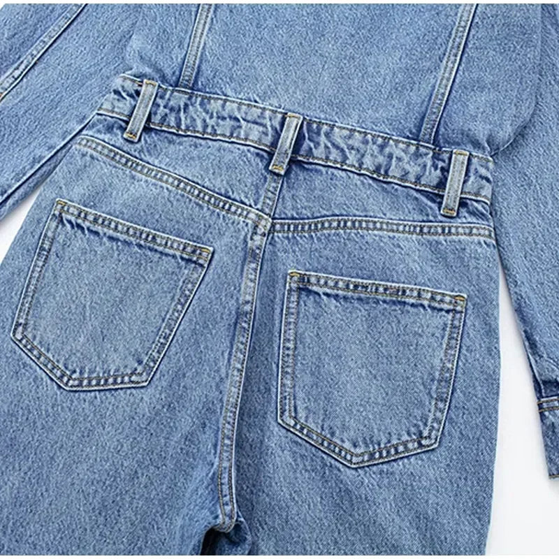 Denim Jumpsuit for Women Overalls Woman Jean Overalls Long Sleeve ElegSPECIFICATIONSBrand Name: NoEnName_NullStyle: StreetwearAge: MIDDLE AGEOrigin: Mainland ChinaCN: GuangdongSeason: Spring/SummerMaterial: POLYESTERDecoration: noneFabDMEwomenstorenull