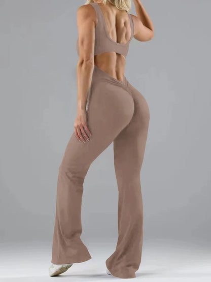 Beauty Back Women Wide-leg Peach Butt Bodysuit Sexy Backless JumpsuitsSPECIFICATIONSBrand Name: NoEnName_NullStyle: sportyAge: JUNIOROrigin: Mainland ChinaCN: ZhejiangSeason: All seasonMaterial: POLYESTERDecoration: FoldsFabric Type: PDMEwomenstorenull