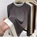 Contrasting Splicing Long Sleeved Round Neck T-shirt Base Shirt Warm TSPECIFICATIONSBrand Name: NoEnName_NullStyle: Office LadyAge: MIDDLE AGEOrigin: Mainland ChinaCN: GuangdongSeason: Autumn/WinterClothing Length: regularDecoration: PDMEwomenstorenull