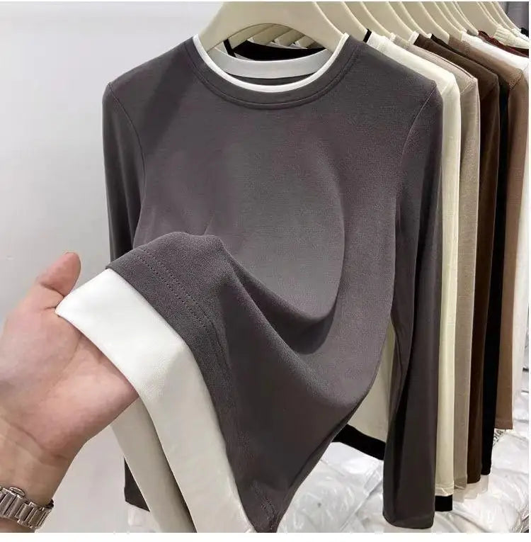 Contrasting Splicing Long Sleeved Round Neck T-shirt Base Shirt Warm TSPECIFICATIONSBrand Name: NoEnName_NullStyle: Office LadyAge: MIDDLE AGEOrigin: Mainland ChinaCN: GuangdongSeason: Autumn/WinterClothing Length: regularDecoration: PDMEwomenstorenull